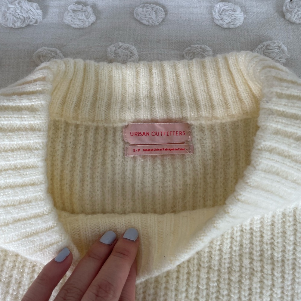UO Ribbed Cropped Knit Sweater - Picture 6 of 7